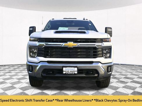 Used 2024 Chevrolet Silverado 2500 LT image 20