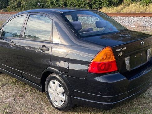 Used 2004 Suzuki Aerio S FWD image 4