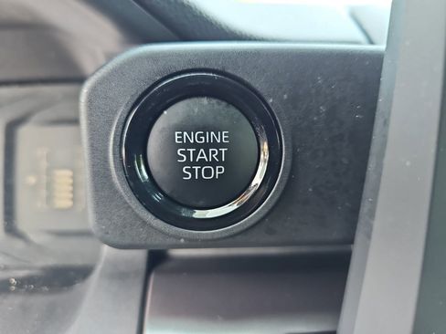 Used 2025 Toyota Tacoma SR5 RWD image 28