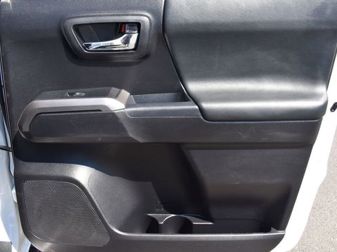 Certified 2021 Toyota Tacoma Limited image 22