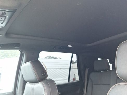 Used 2021 Chevrolet Tahoe RST AWD/4WD image 17