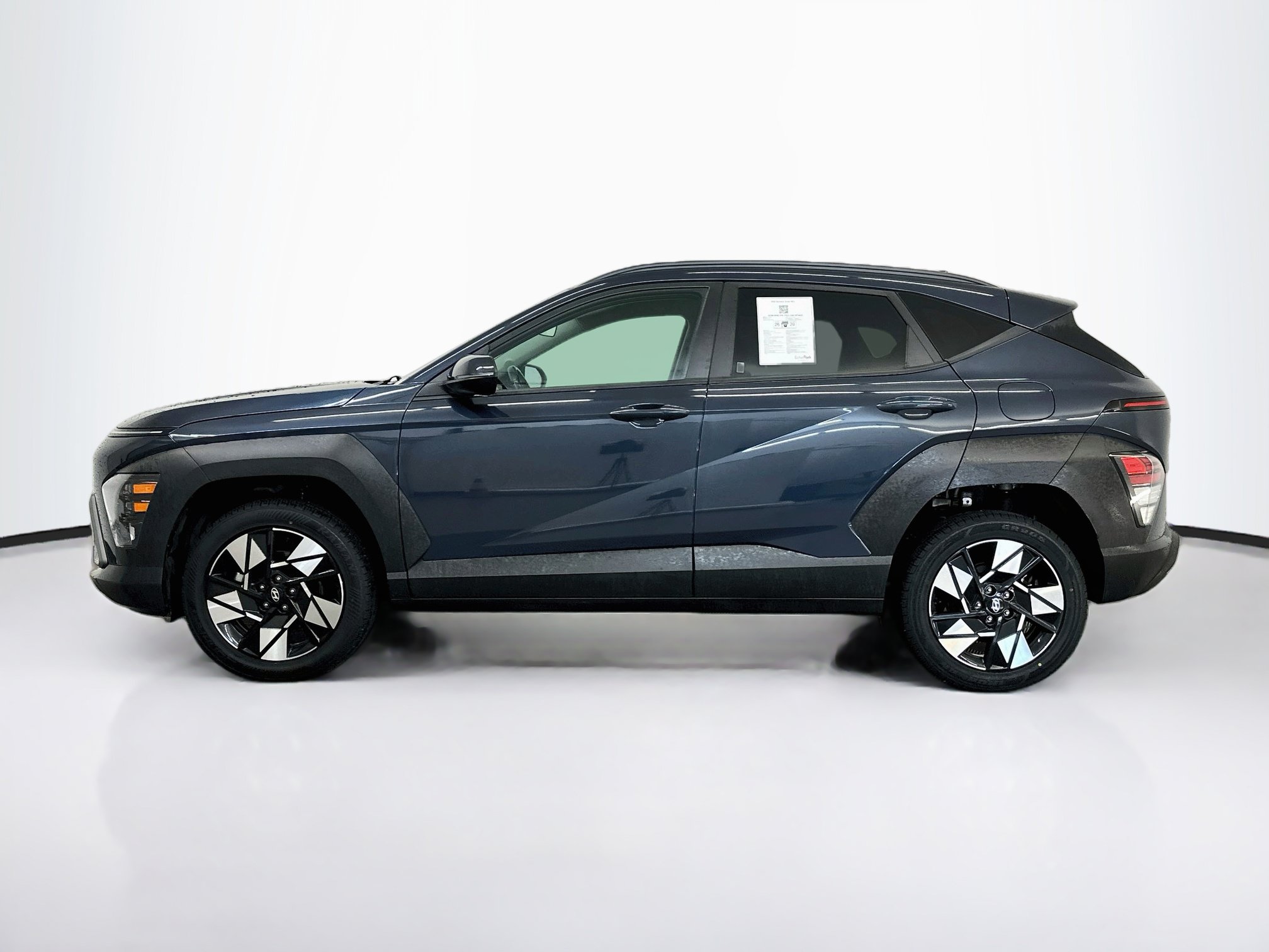 Used 2025 Hyundai Kona SEL AWD/4WD image 4