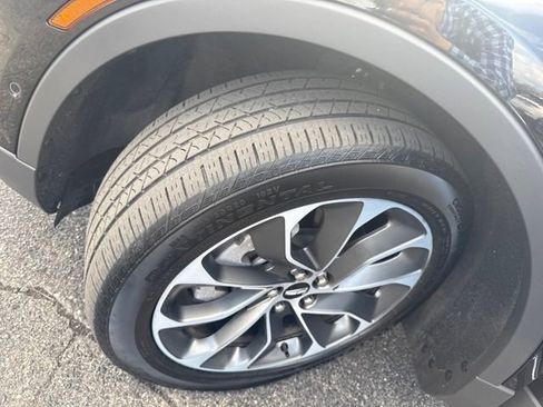 Certified 2023 Lincoln Nautilus Reserve w/ Equipment Group 201A image 36