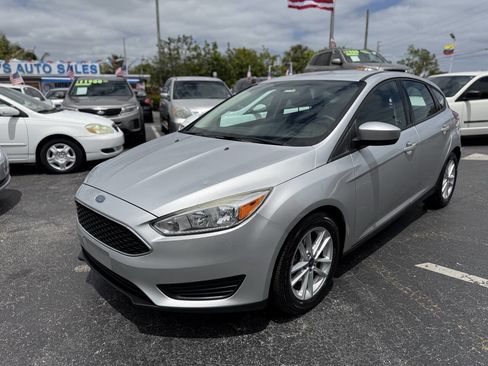 Used 2018 Ford Focus SE image 7
