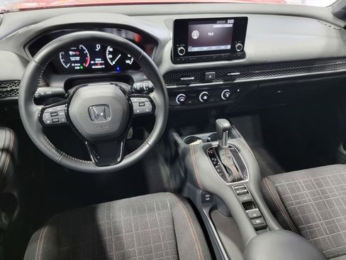 Certified 2025 Honda HR-V Sport image 28
