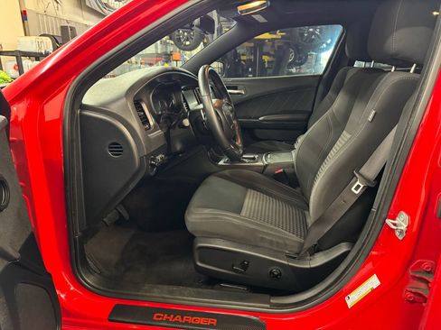Used 2018 Dodge Charger GT w/ Beats Audio Group AWD/4WD image 15