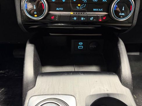 Used 2022 Ford Escape SE w/ Convenience Package image 31