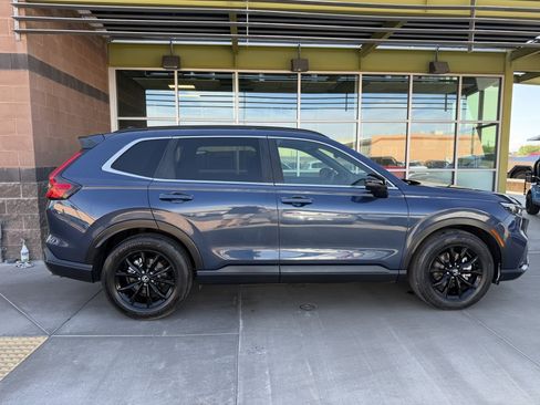 Used 2023 Honda CR-V Sport image 9
