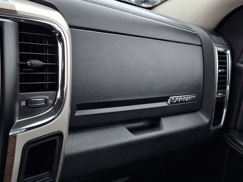 Used 2016 RAM 1500 Laramie w/ Convenience Group image 27