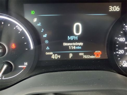 Used 2025 Toyota Sienna XLE image 26