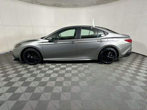 Certified 2026 Toyota Camry SE FWD image 6