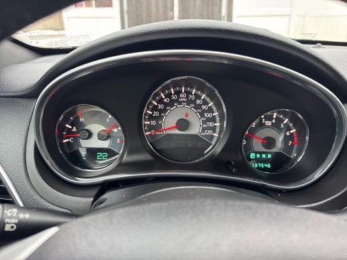 Used 2013 Chrysler 200 Touring image 12