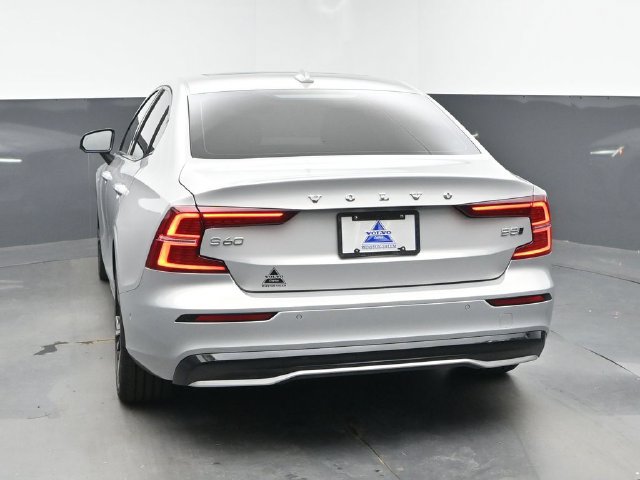 Used 2024 Volvo S60 B5 Plus AWD/4WD image 7