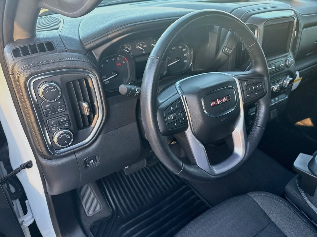 Used 2020 GMC Sierra 1500 Elevation w/ Elevation Value Package AWD/4WD image 9
