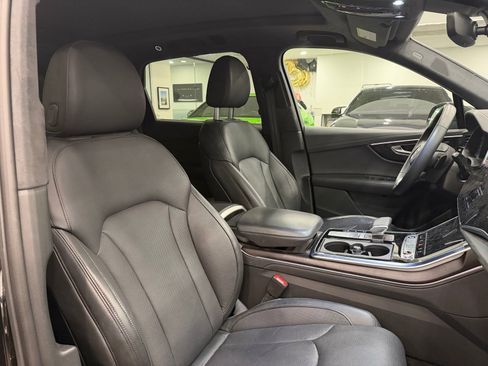 Used 2023 Audi Q7 3.0T Prestige image 8