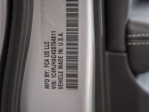 New 2025 Jeep Grand Cherokee Altitude image 37