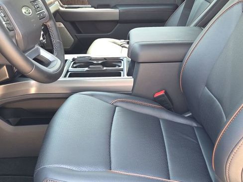 New 2025 Ford F350 Lariat w/ Lariat Ultimate Package image 18