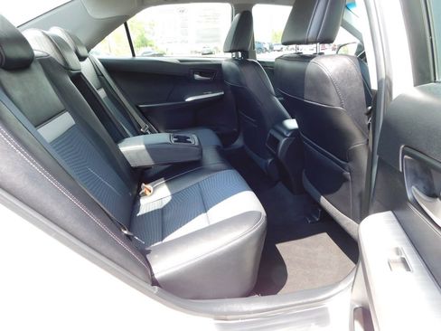 Used 2014 Toyota Camry SE FWD image 20