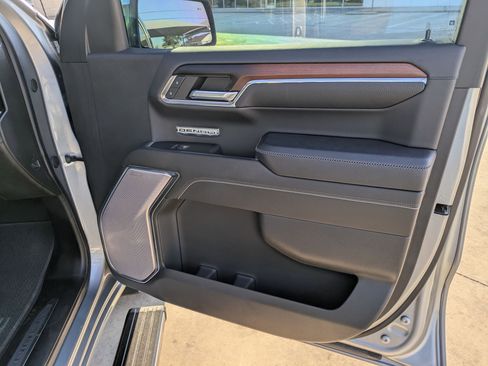 Used 2024 GMC Sierra 1500 Denali image 31