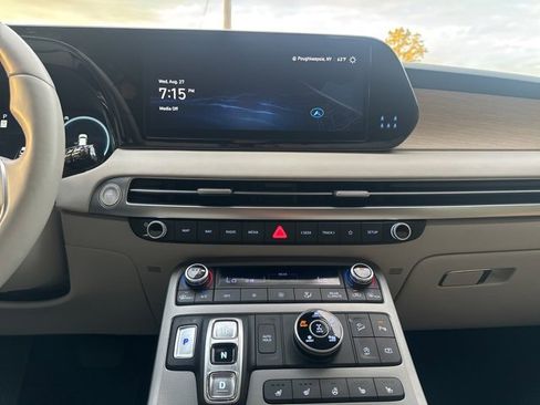 Used 2023 Hyundai Palisade Limited image 14