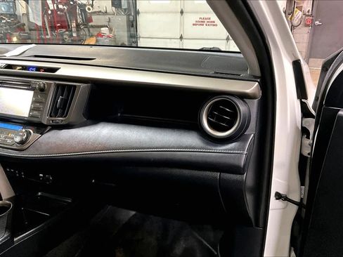 Used 2013 Toyota RAV4 Limited image 17