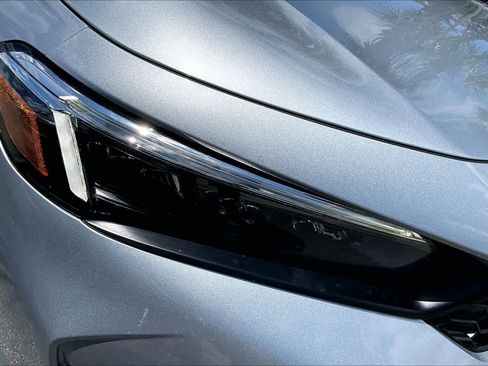 Used 2025 Honda Civic Sport image 27