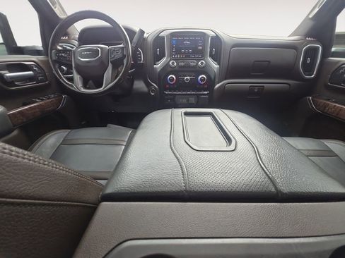 Used 2020 GMC Sierra 3500 Denali w/ Denali Ultimate Package AWD/4WD image 10