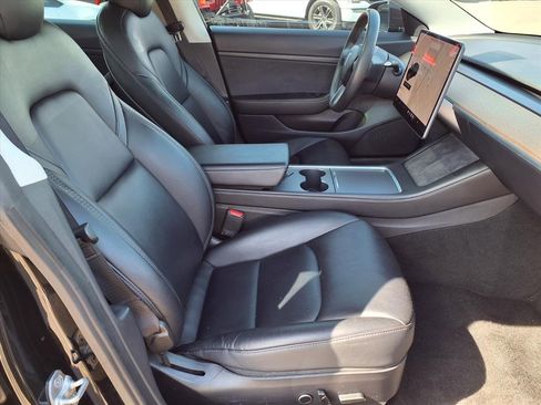 Used 2021 Tesla Model 3 Standard Range Plus image 13