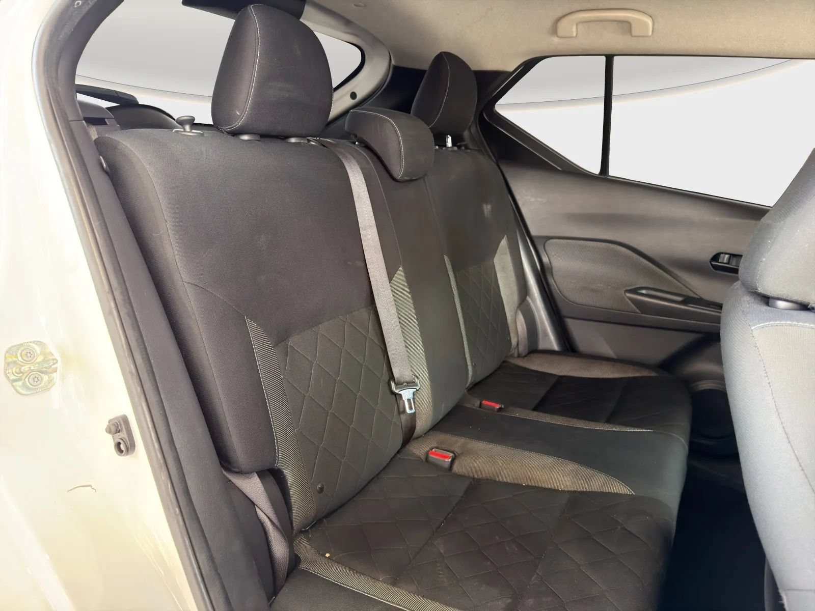 Used 2019 Nissan Kicks S FWD image 19