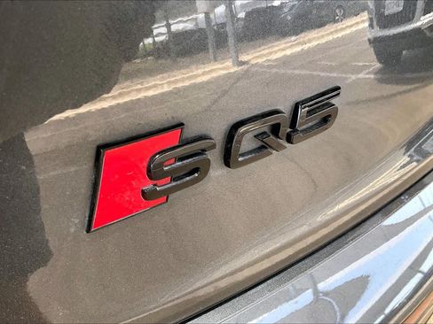 Used 2023 Audi SQ5 Prestige AWD/4WD image 30
