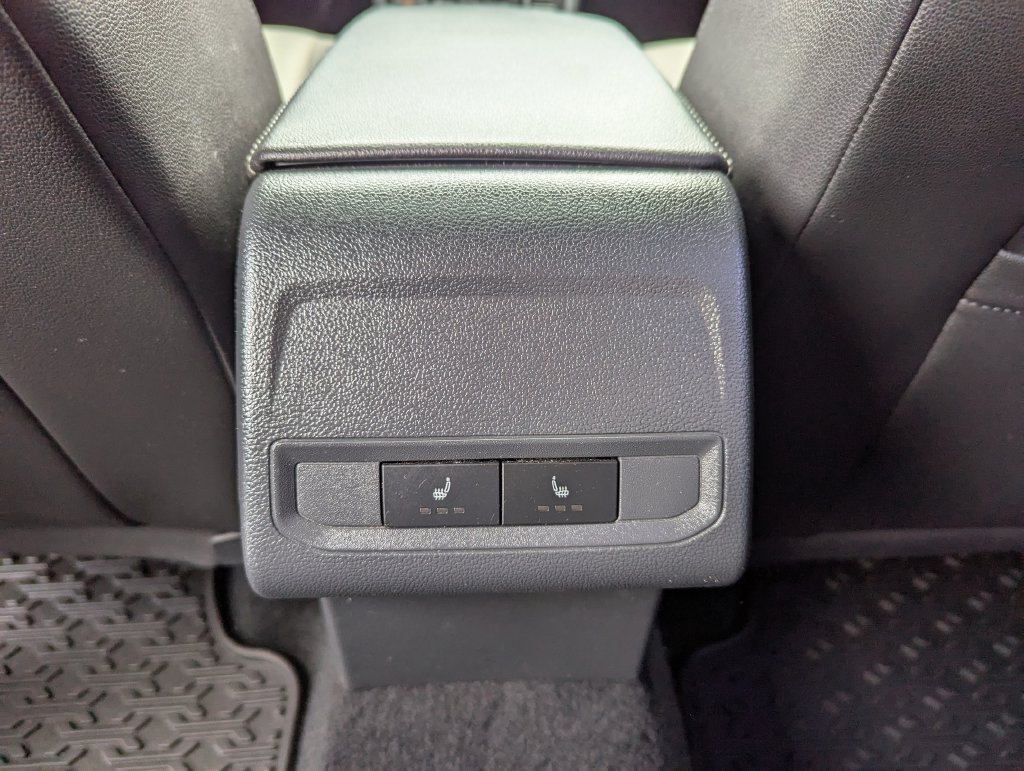 Used 2020 Volkswagen Jetta R-Line FWD image 40