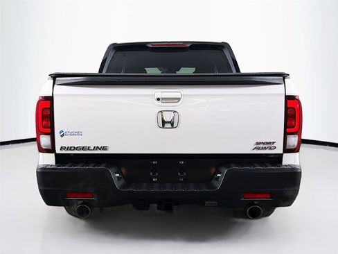 Used 2023 Honda Ridgeline Sport image 6