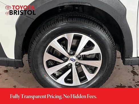 Used 2024 Subaru Outback Premium AWD/4WD image 11