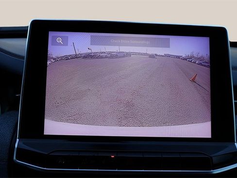 Used 2024 Jeep Compass Latitude image 23