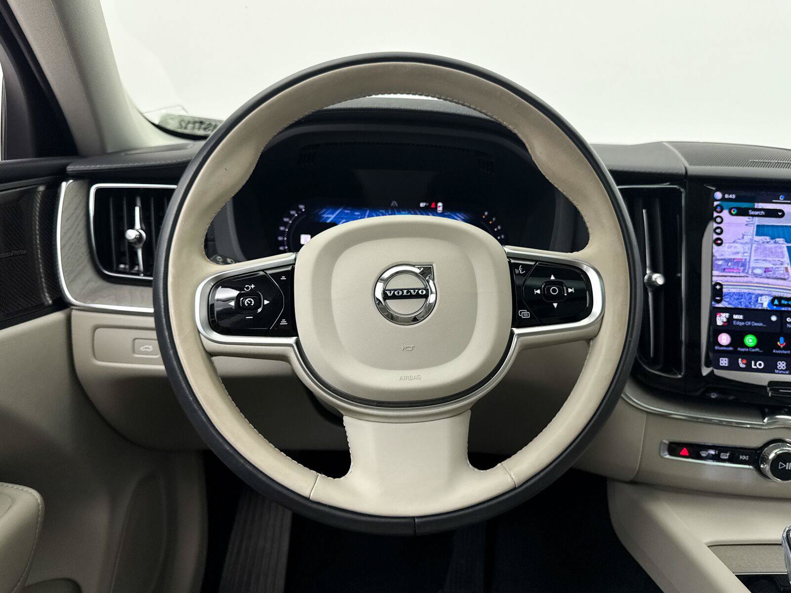 Used 2023 Volvo XC60 B5 Ultimate w/ Climate Package AWD/4WD image 35