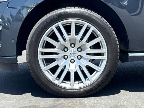 Used 2024 Ford Expedition Max Platinum AWD/4WD image 37