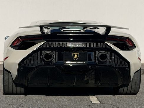 Used 2024 Lamborghini Huracan Tecnica image 6