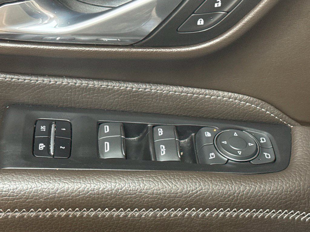 Used 2024 GMC Yukon Denali w/ Max Trailering Package AWD/4WD image 24