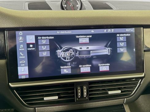 Used 2020 Porsche Cayenne AWD/4WD image 31