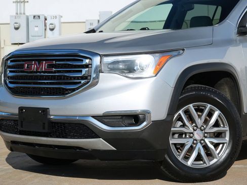 Used 2017 GMC Acadia SLE FWD image 23