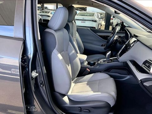 Used 2023 Subaru Legacy Limited image 9