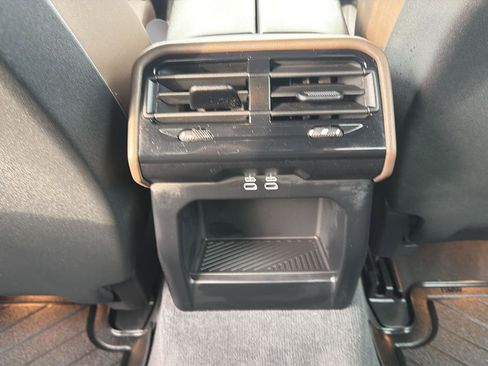 Used 2025 BMW i5 xDrive40 w/ Executive Package image 24