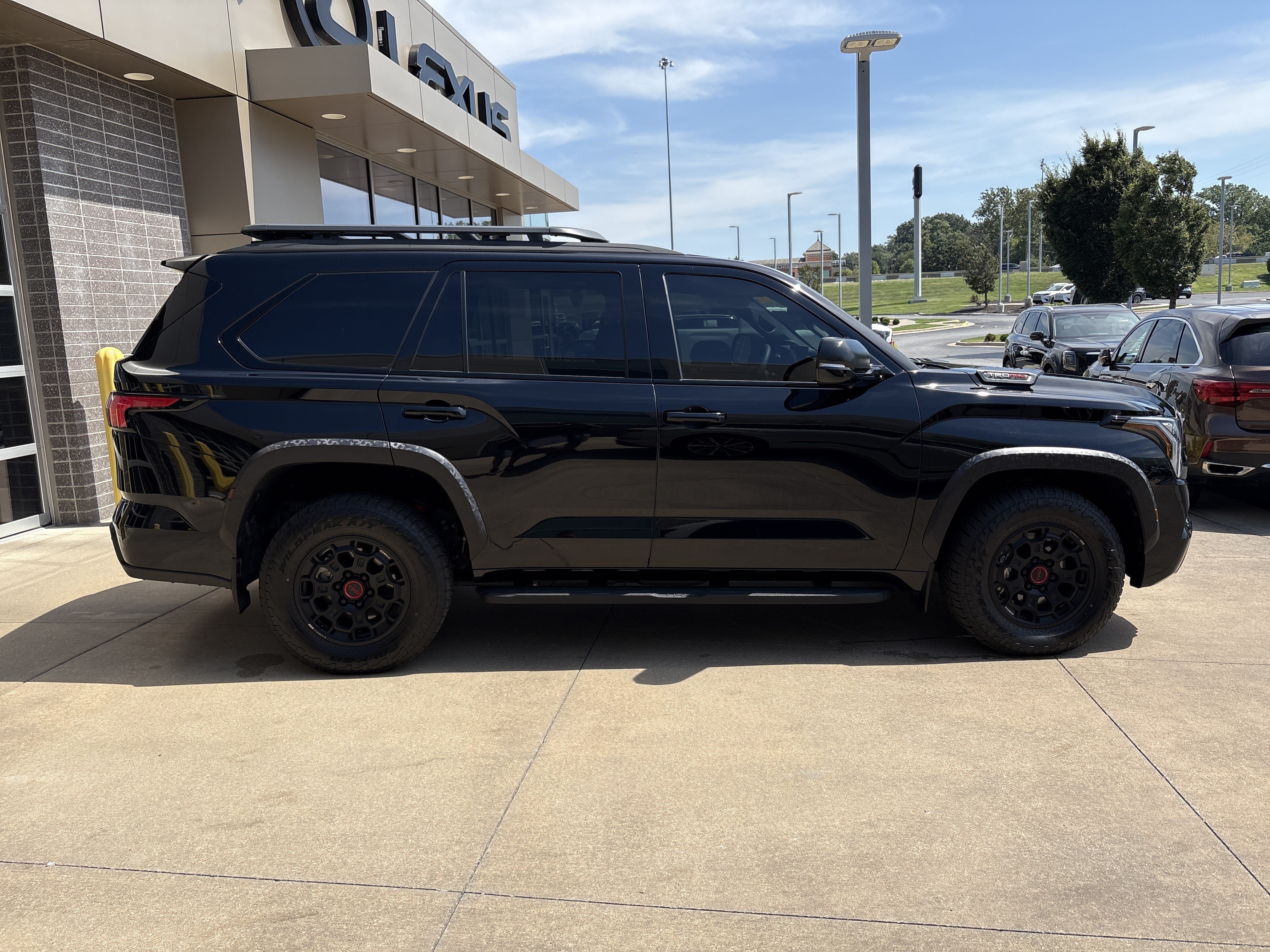 Used 2025 Toyota Sequoia TRD Pro w/ Tow Technology Package AWD/4WD image 10