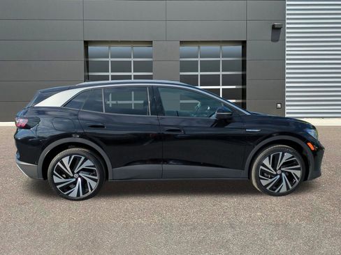 New 2026 Volkswagen ID.4 Pro S Plus AWD/4WD image 8