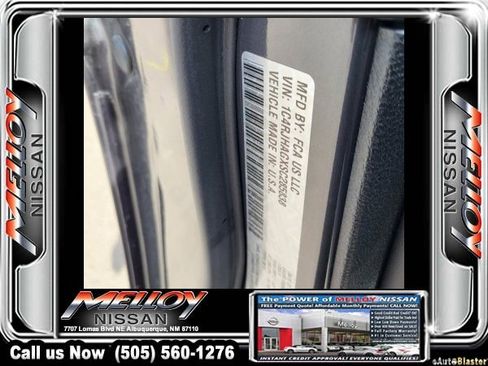 Used 2025 Jeep Grand Cherokee Laredo image 17