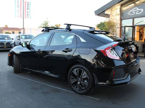 Used 2018 Honda Civic EX image 3