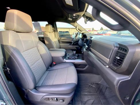 Certified 2025 Chevrolet Silverado 1500 ZR2 image 29