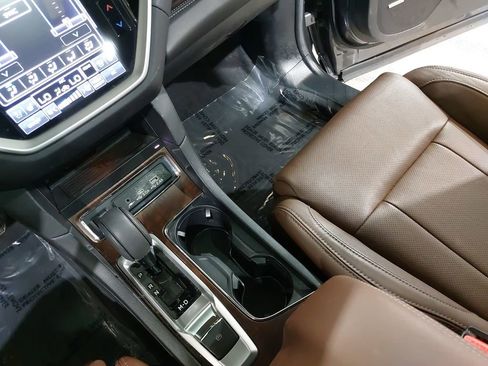 Used 2024 Subaru Ascent Touring AWD/4WD image 26
