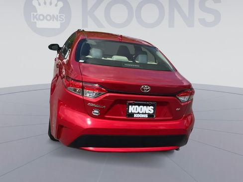 Used 2020 Toyota Corolla LE w/ Carpet Mat Package (TMS) image 10
