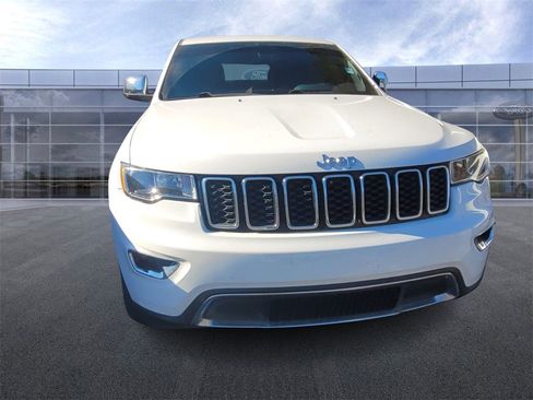 Used 2022 Jeep Grand Cherokee Limited image 2